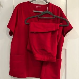 Mandala scrub set like new